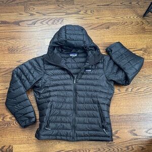 Patagonia Men's Dark Puffer Jacket